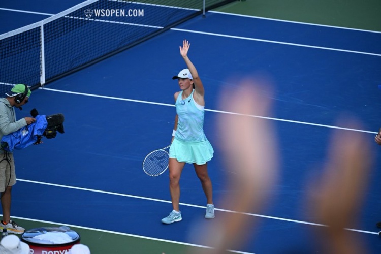 在中期引入 在中期引入