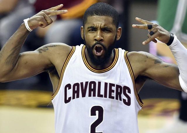 她在社区球 她在社区球